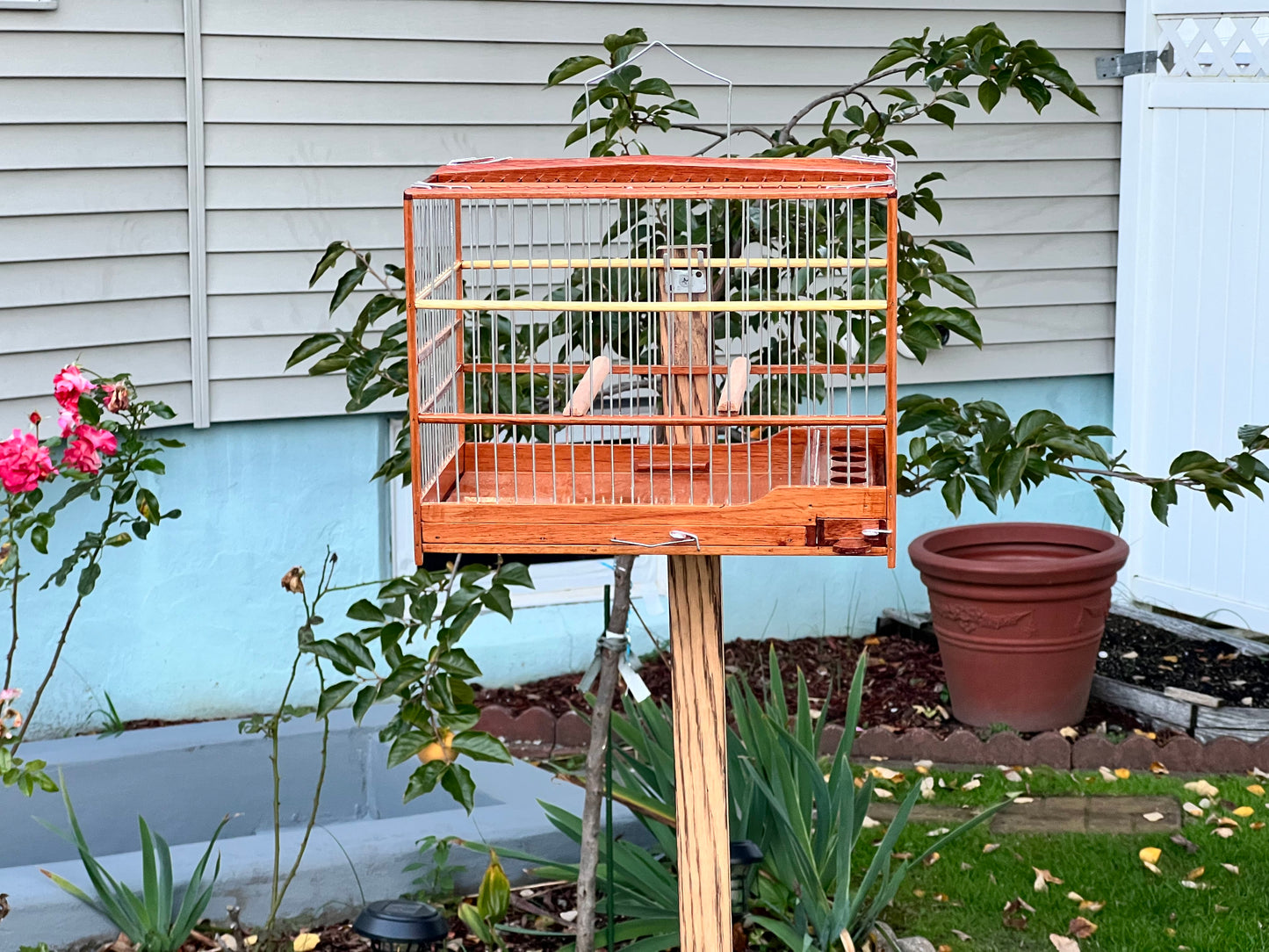 Bungalow Top Two Color Cedar Wood Bird Cage