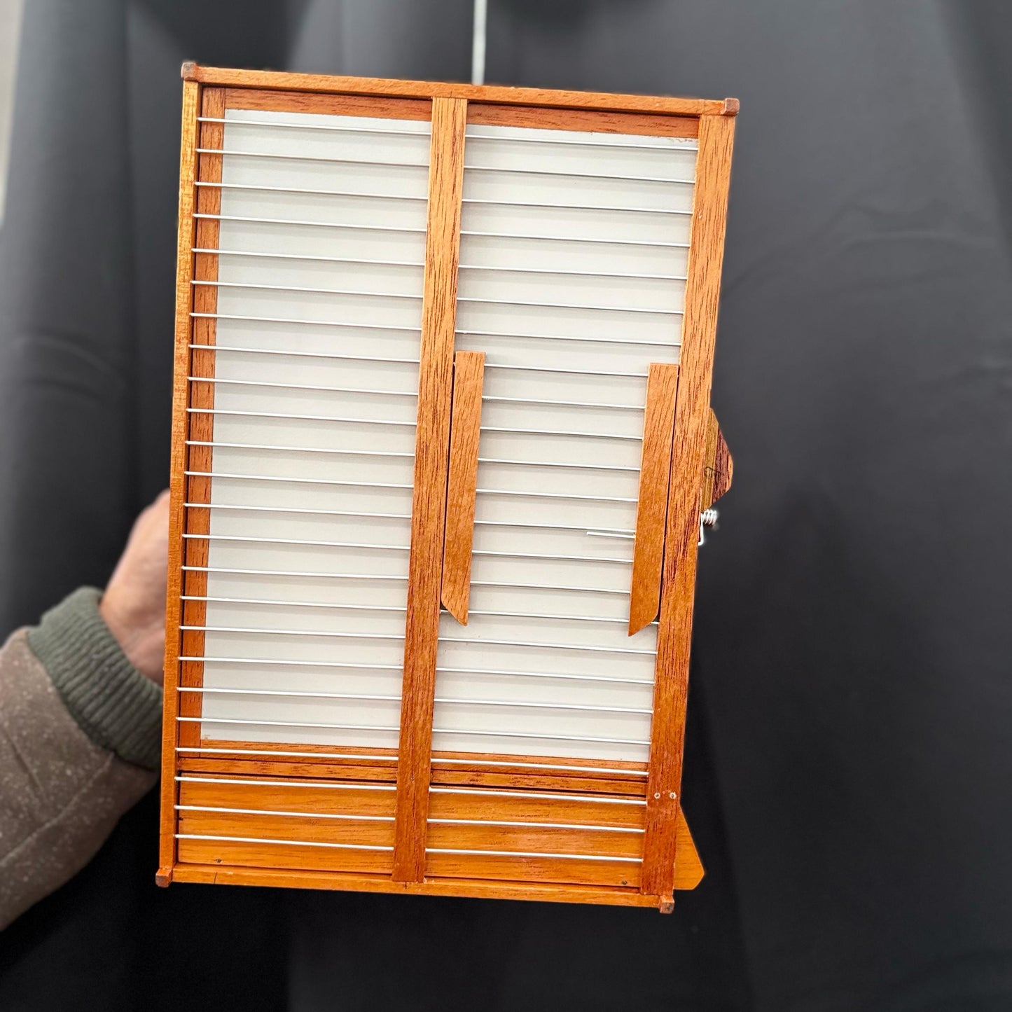 24x15 cedar multi stripe cage